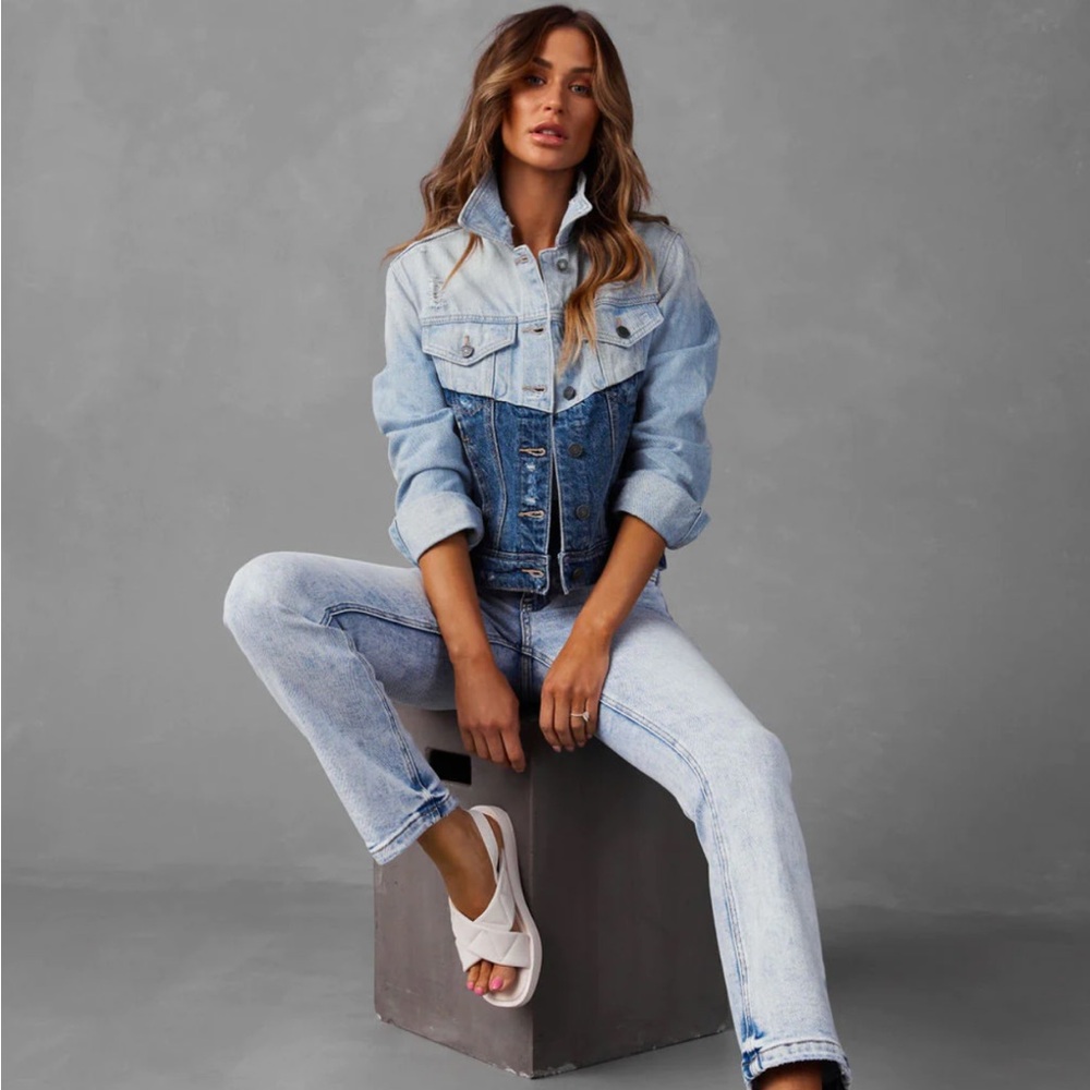 NWT Vici two toned denim jacket